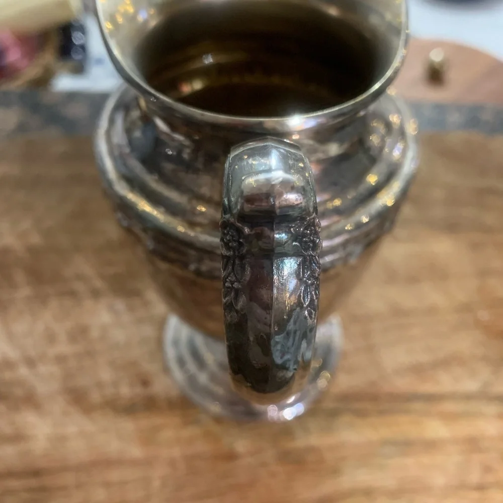 Wm. Rogers & Sons Spring Flower silver-plated creamer